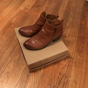 Lucky brand Basel flat booties